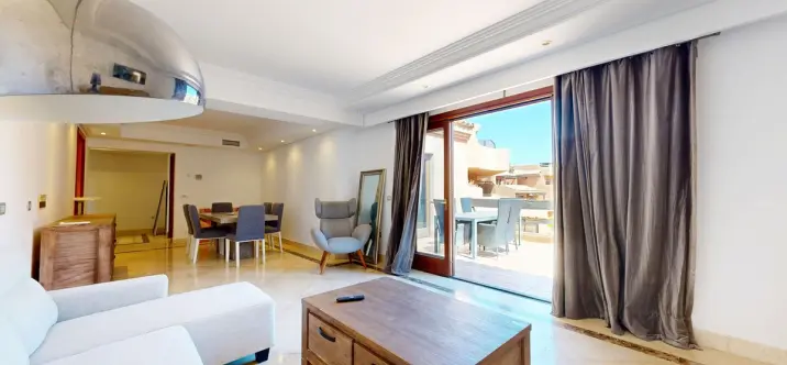 Apartamento en planta media R5152066 3