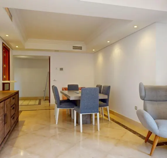 Apartamento en planta media R5152066
