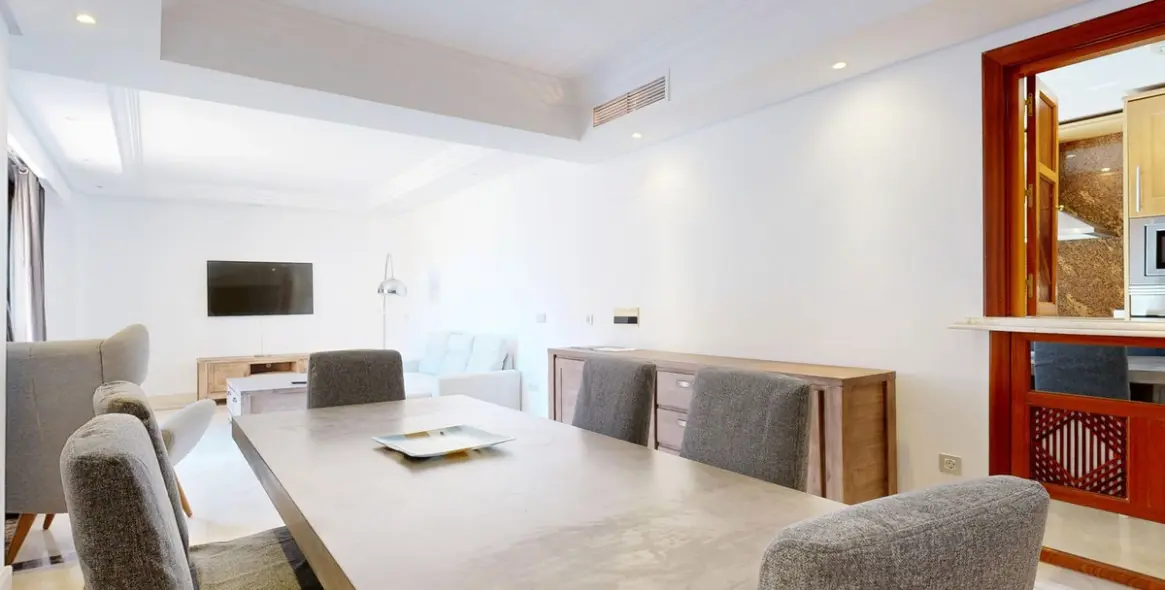 Продажа апартаментов на среднем этаже в Estepona (район Estepona) 7