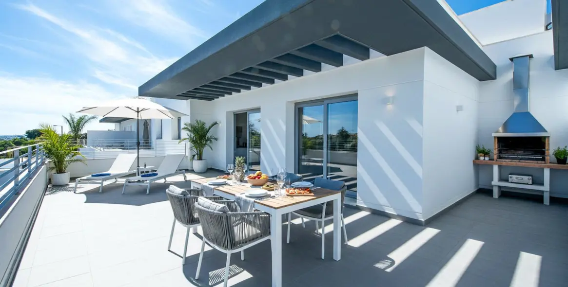 Sale of penthouse in Valle Romano 4