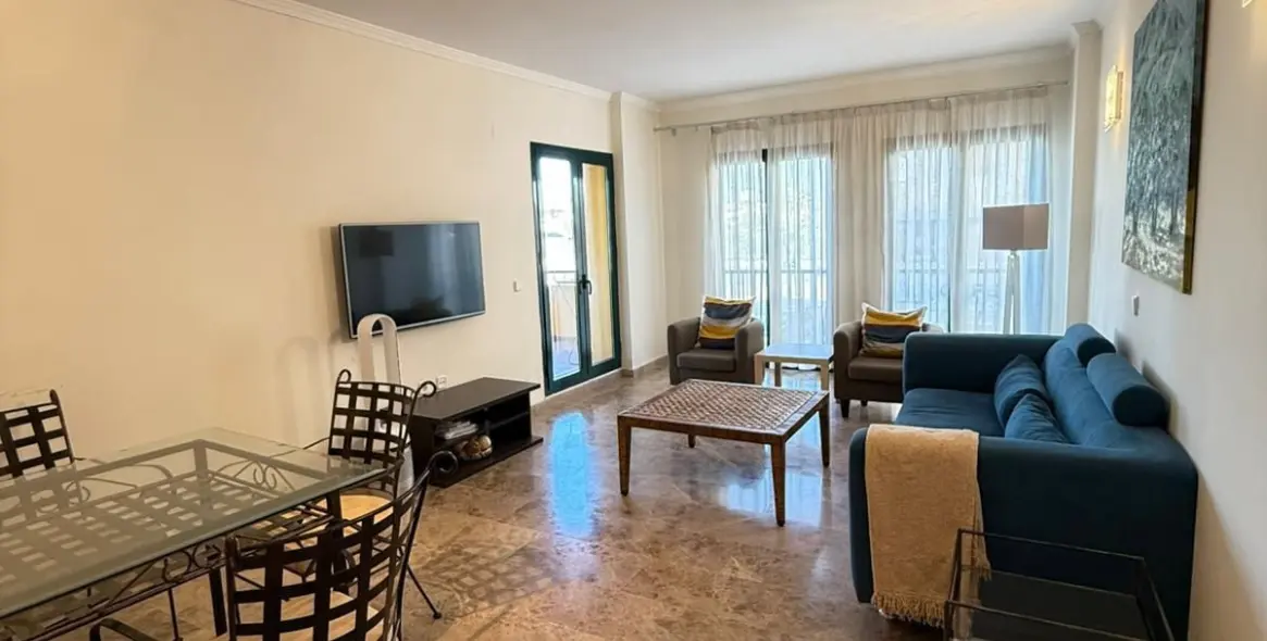 Продажа апартаментов на среднем этаже в Cortijo Blanco 5