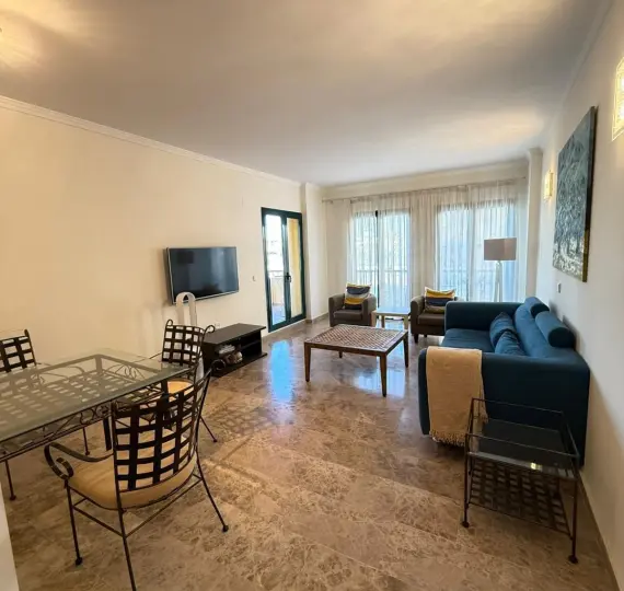 Sale of middle floor apartment in Cortijo Blanco