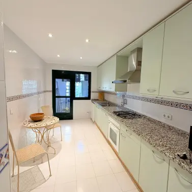 Sale of middle floor apartment in Cortijo Blanco