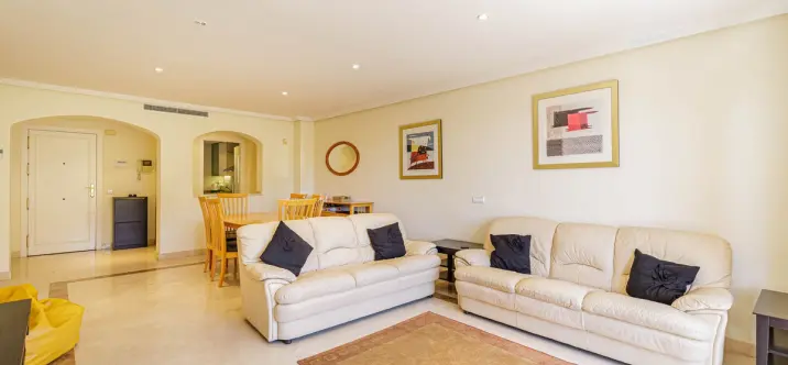 Продажа двухуровневого пентхауса в Los Arqueros 3