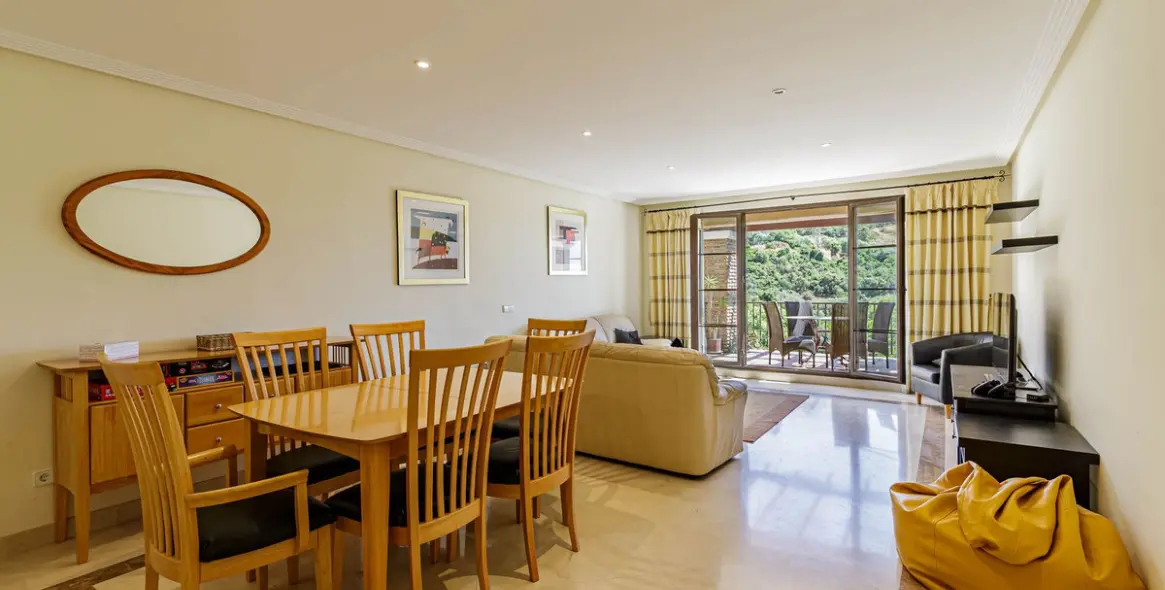 Продажа двухуровневого пентхауса в Los Arqueros 5