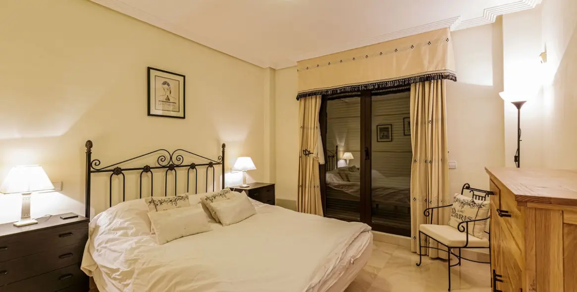 Продажа двухуровневого пентхауса в Los Arqueros 9