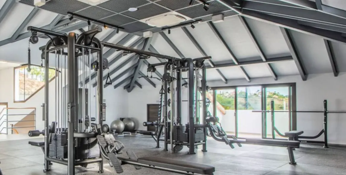 Продажа двухуровневого пентхауса в Los Arqueros 17