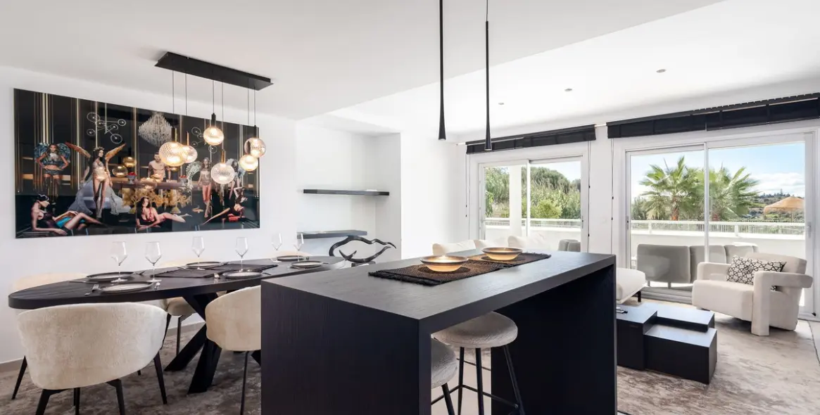 Sale of ground floor apartment in Cancelada 1