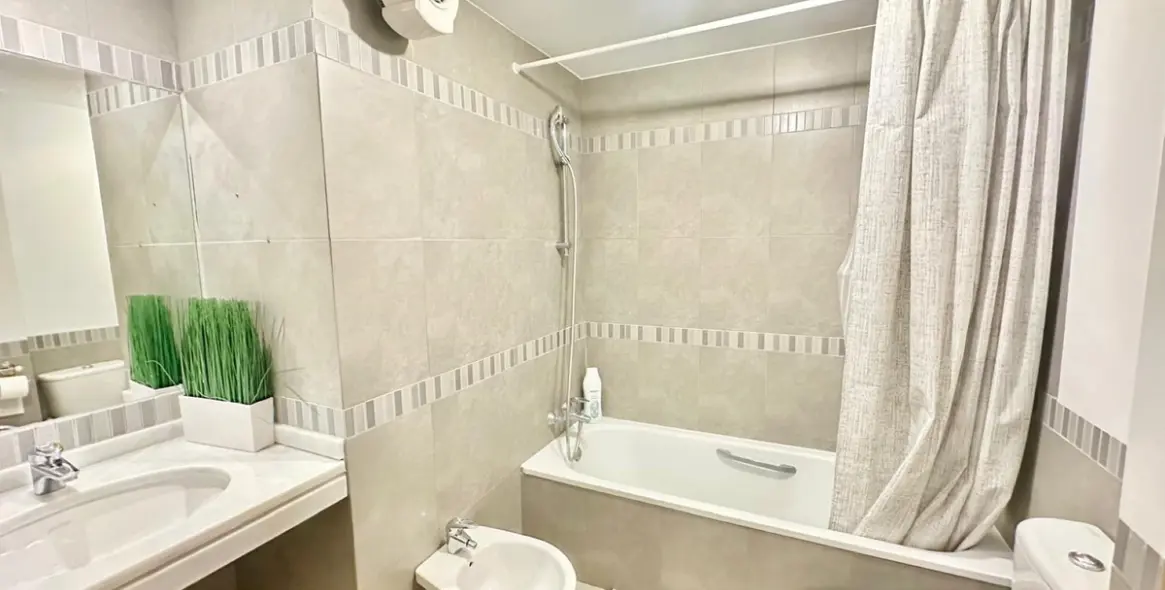 Sale of penthouse duplex in Marbella 18