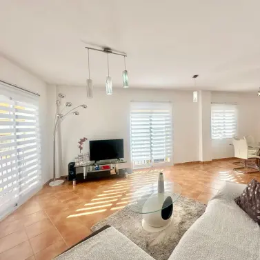 Продажа двухуровневого пентхауса в Marbella