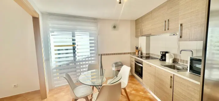 Продажа двухуровневого пентхауса в Marbella 1