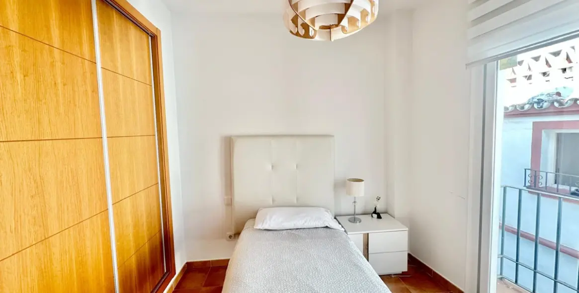 Alquiler a largo plazo de ático dúplex en Marbella 21