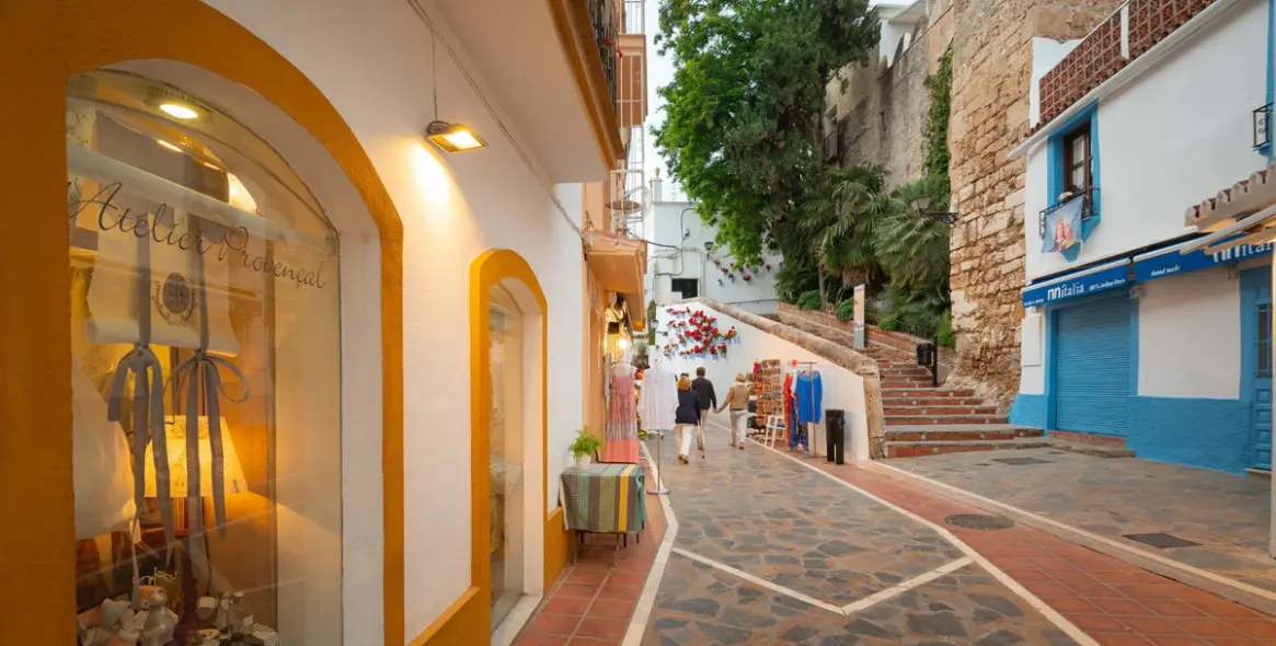 Alquiler a largo plazo de ático dúplex en Marbella 28