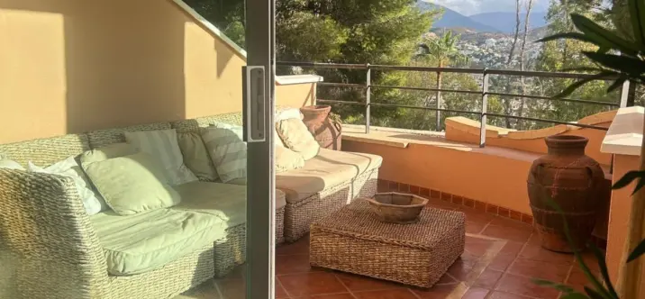 Продажа апартаментов на среднем этаже в Marbella 2