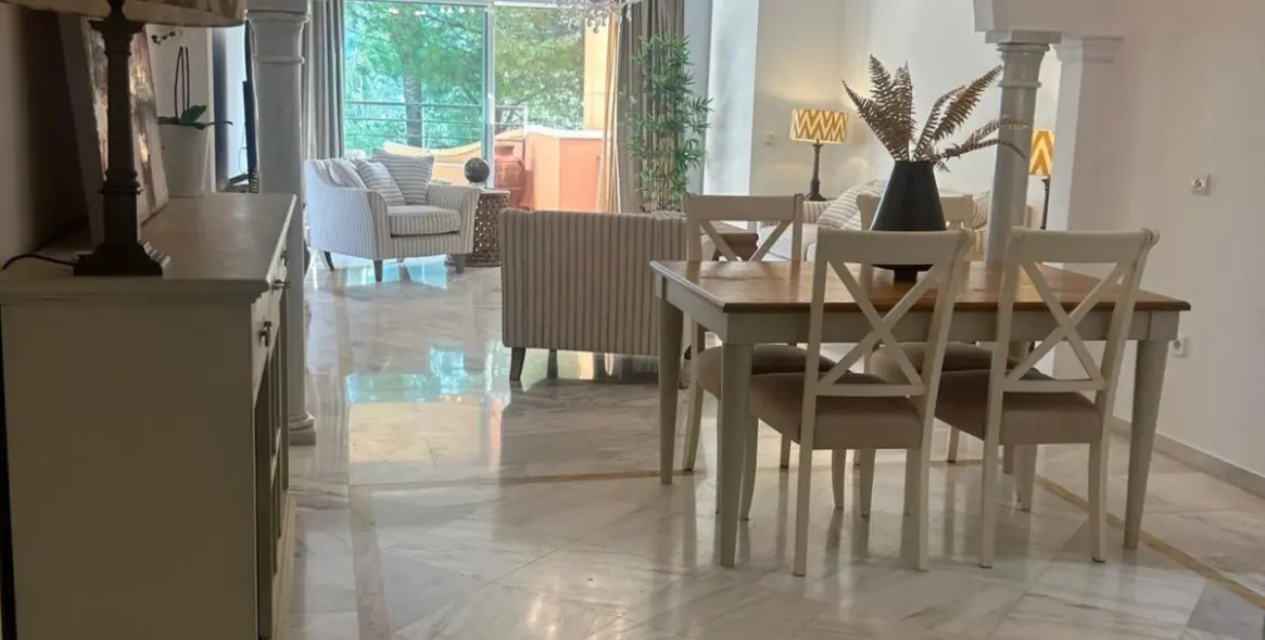 Продажа апартаментов на среднем этаже в Marbella 7