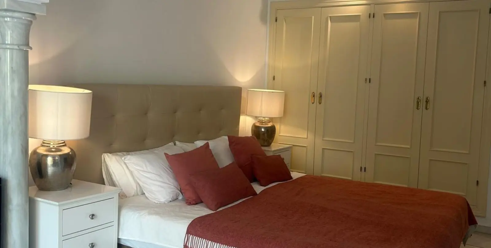 Sale of middle floor apartment in Marbella 14