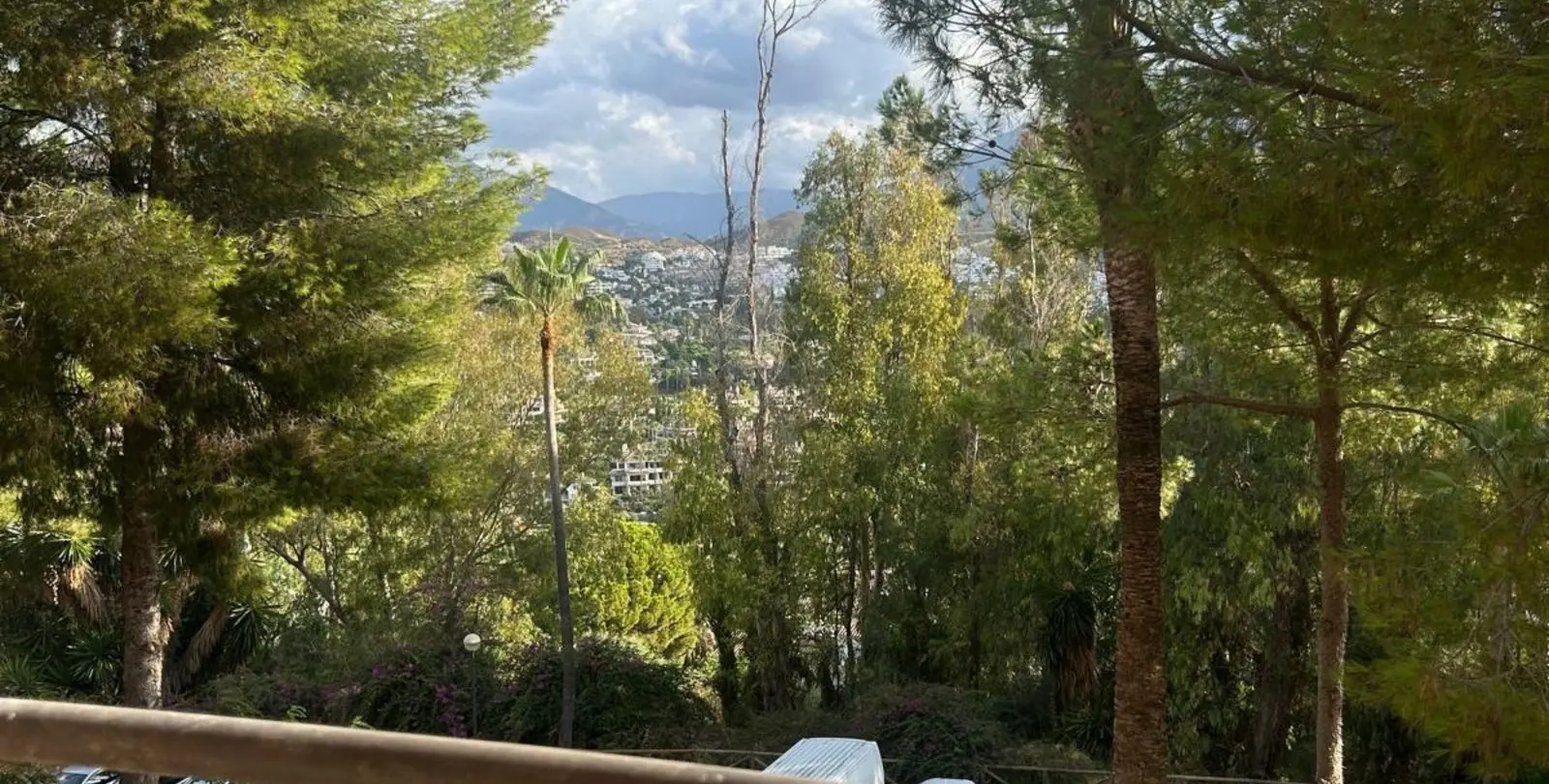Sale of middle floor apartment in Marbella 17