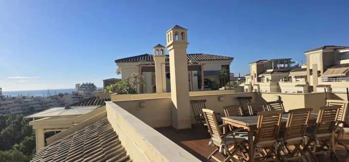 Sale of penthouse in Benalmadena Costa 1