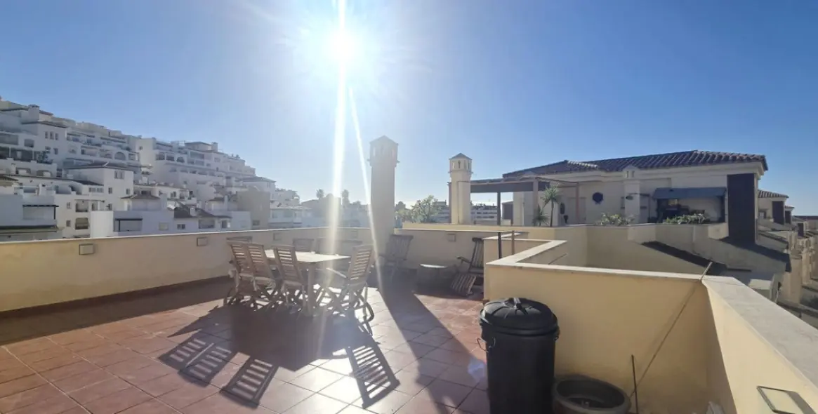 Sale of penthouse in Benalmadena Costa 3