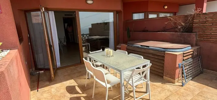 Продажа двухуровневого пентхауса в Fuengirola 0