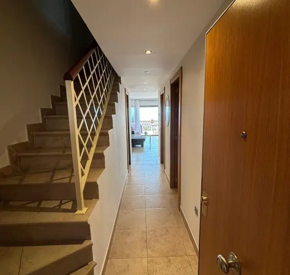 Продажа двухуровневого пентхауса в Fuengirola