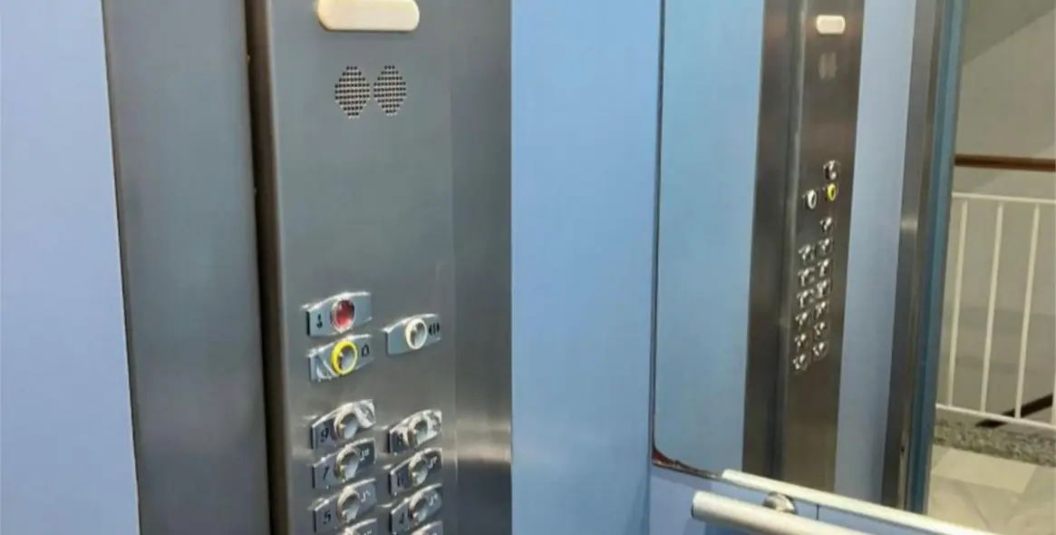 Sale of penthouse duplex in Marbella 20