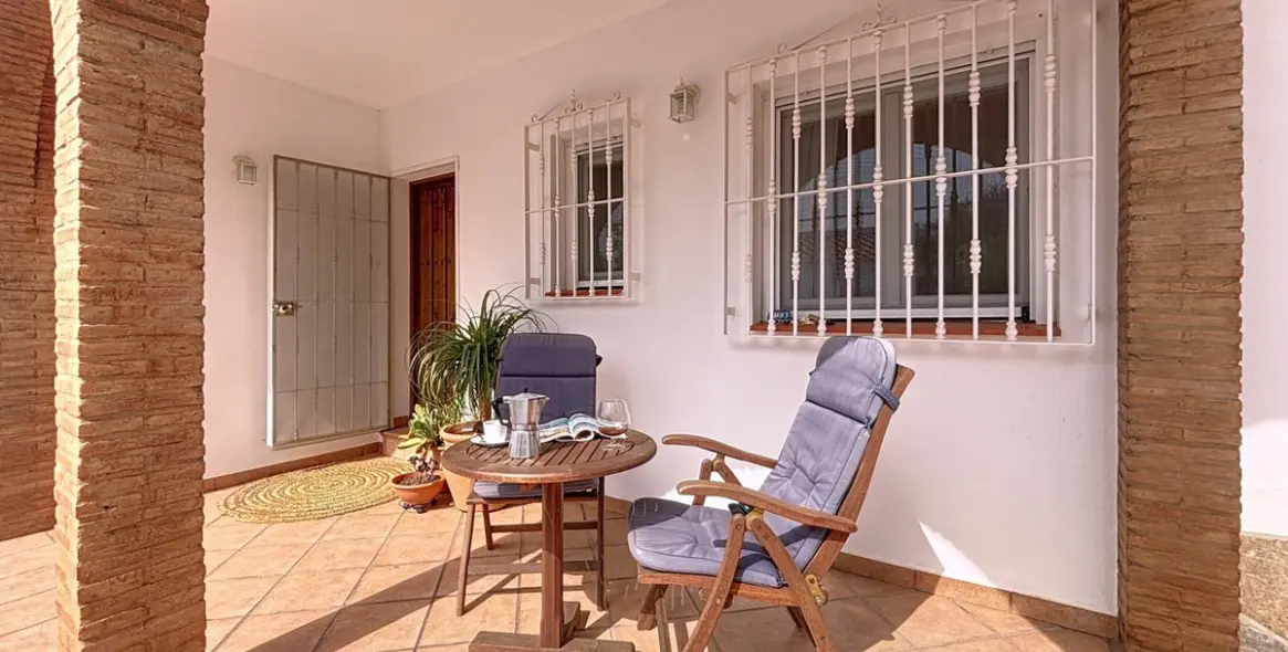 Продажа  отдельно стоящей виллы в Costa del Sol East 6