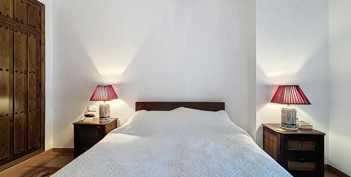 Продажа  отдельно стоящей виллы в Canillas de Albaida 22