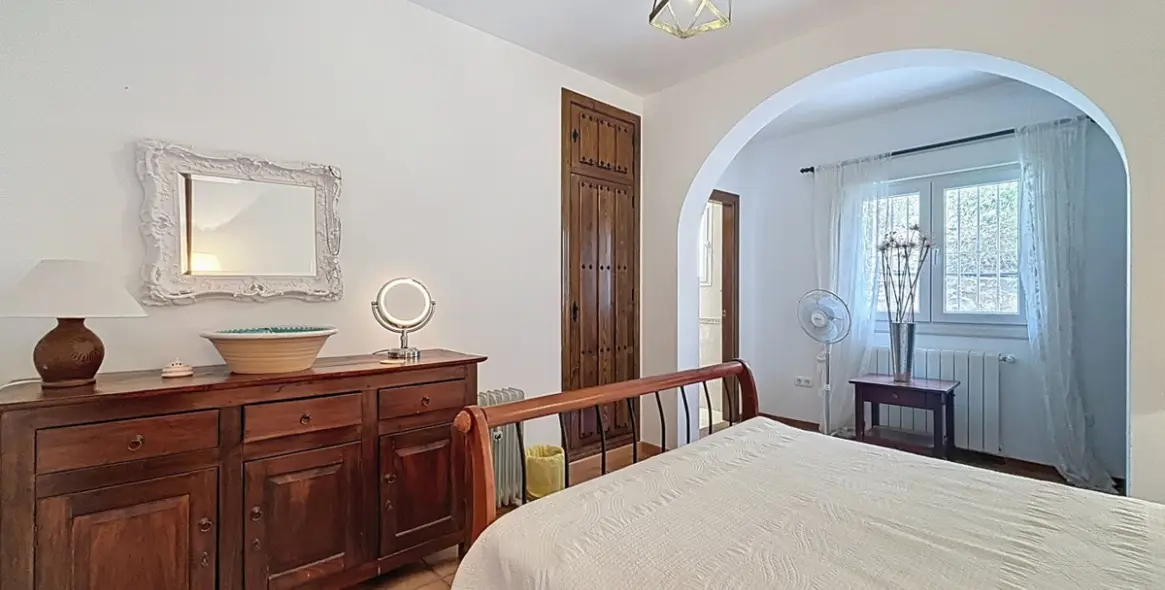 Продажа  отдельно стоящей виллы в Canillas de Albaida 31