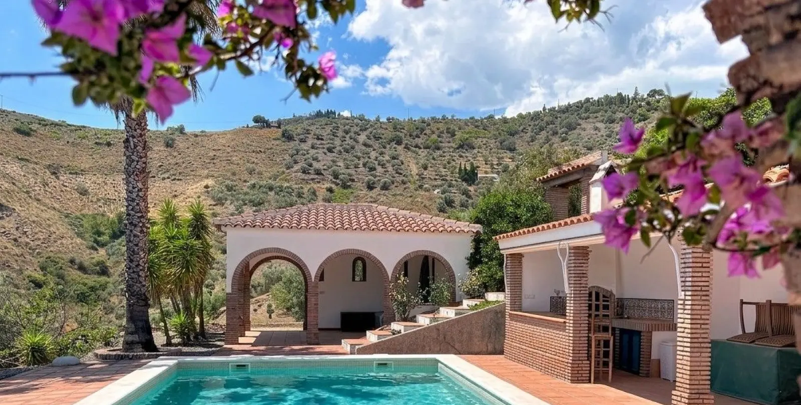 Venta de villa independiente en Canillas de Albaida 1