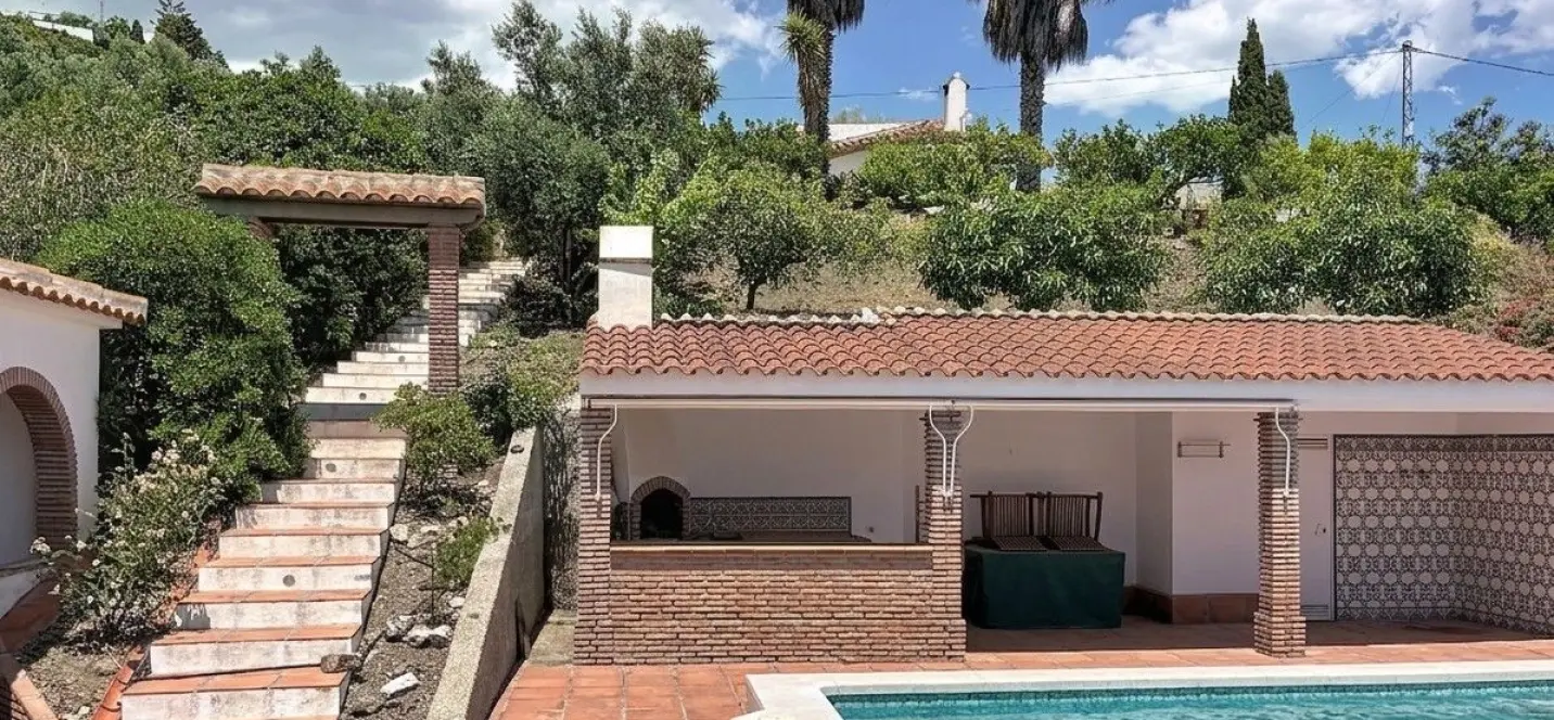 Venta de villa independiente en Canillas de Albaida 1