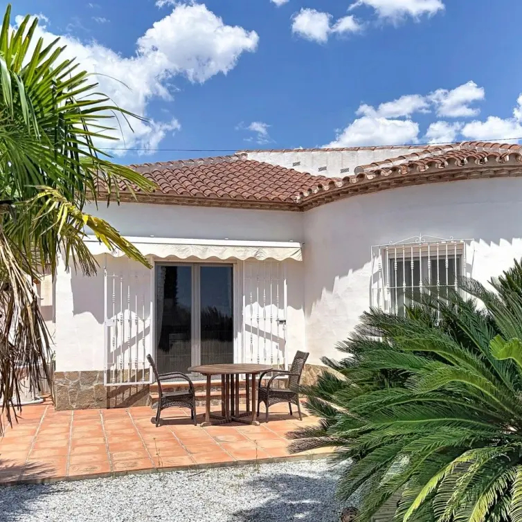Venta de villa independiente en Canillas de Albaida