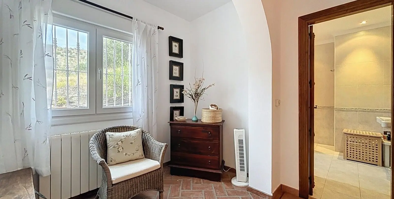 Venta de villa independiente en Canillas de Albaida 27
