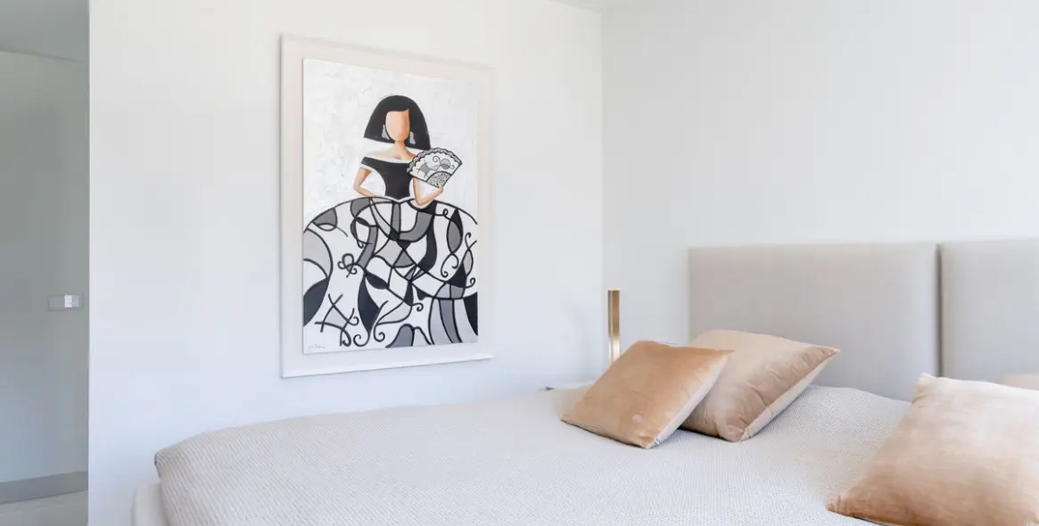 Продажа апартаментов на среднем этаже в Higueron 10