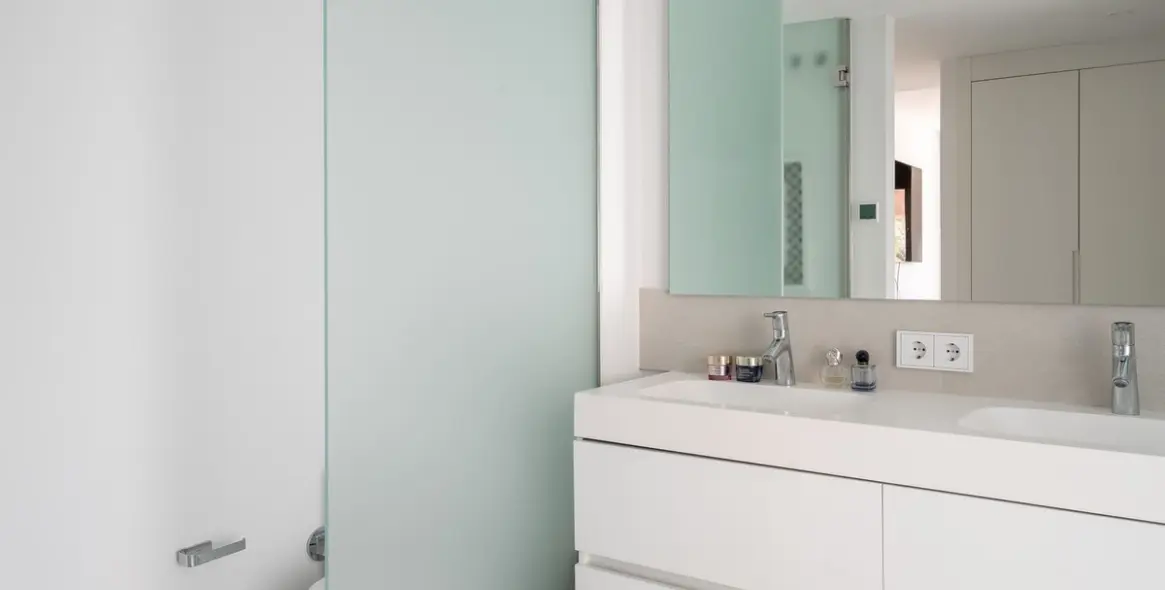 Продажа апартаментов на среднем этаже в Higueron 12