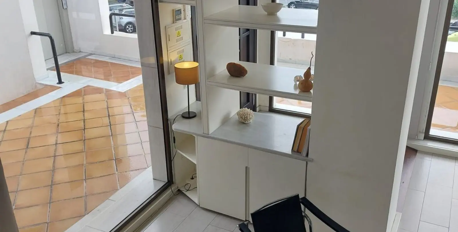 Sale of office in Guadalmina Baja 12