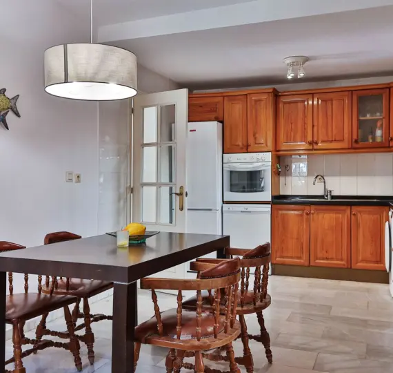 Продажа дома на две семьи в Mijas