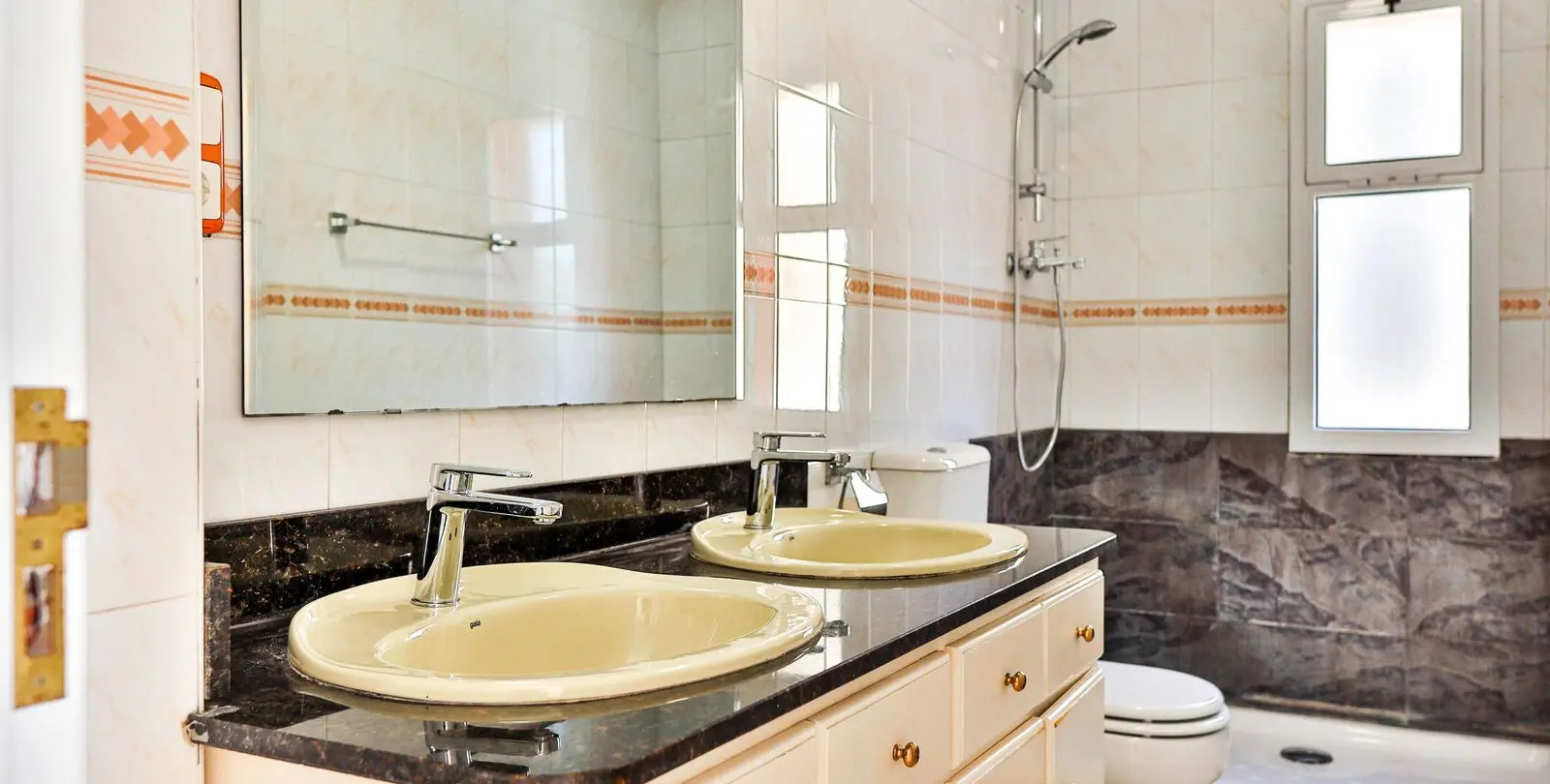 Продажа дома на две семьи в Mijas 17