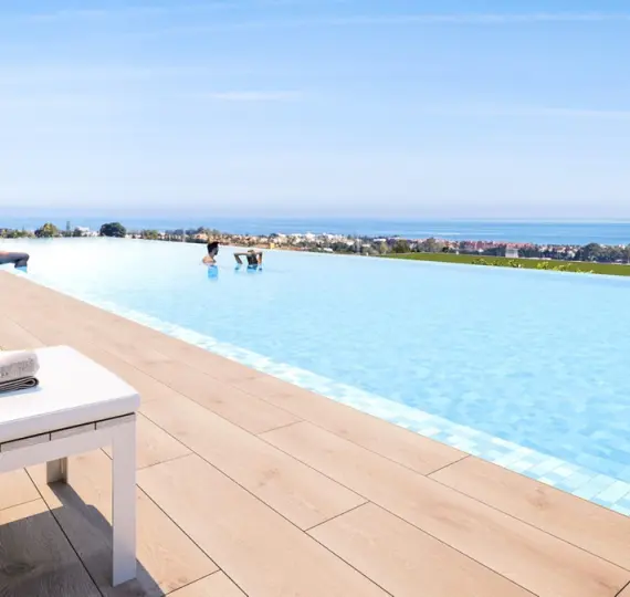 Продажа апартаментов на первом этаже в Estepona