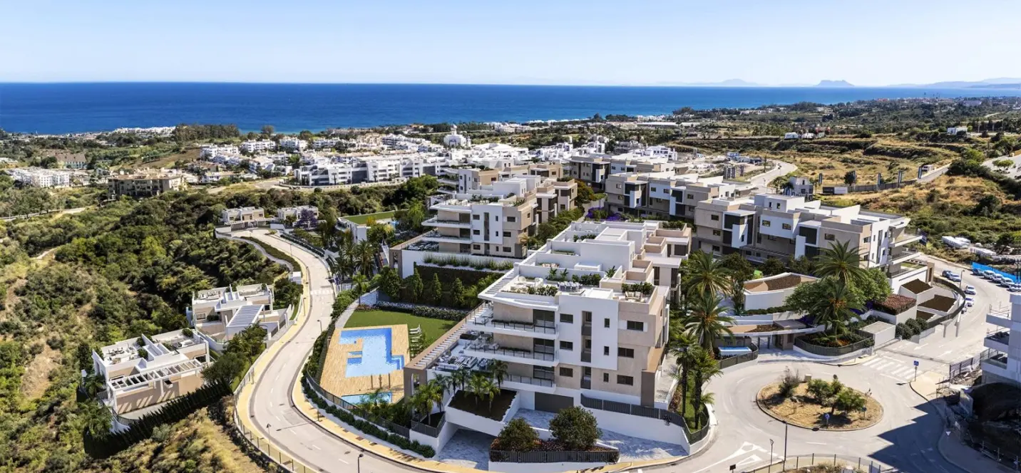 Venta de apartamento en planta baja en Estepona 0