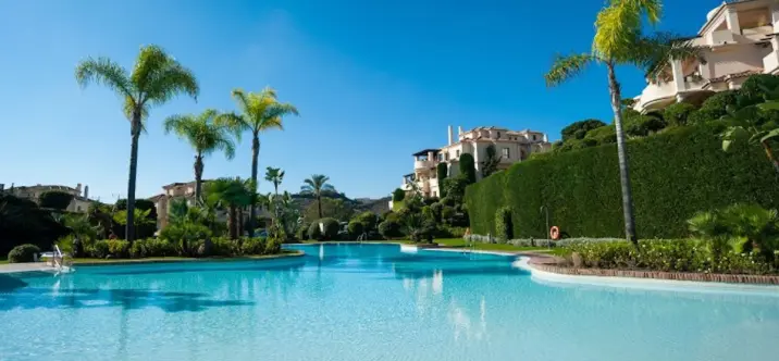 Продажа апартаментов на среднем этаже в Benahavís 4