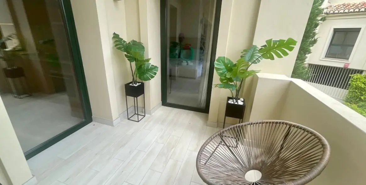 Продажа апартаментов на среднем этаже в Benahavís 17