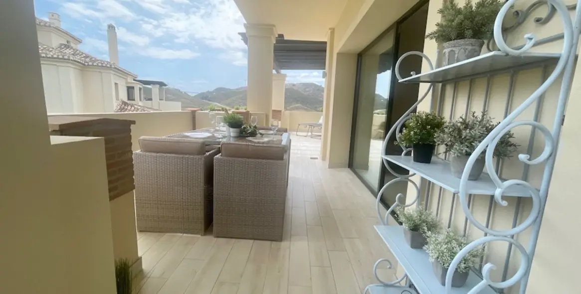 Продажа апартаментов на среднем этаже в Benahavís 18