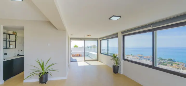 Sale of penthouse in Riviera del Sol 3