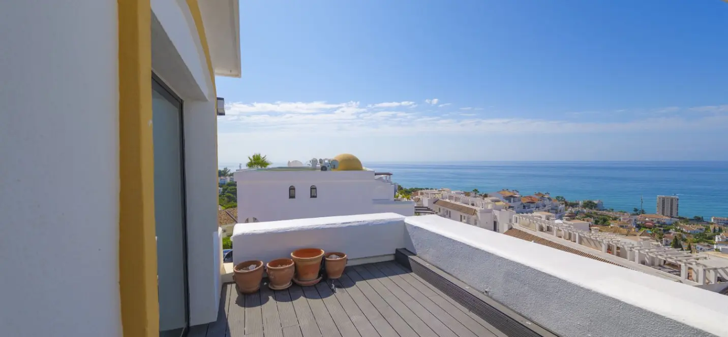 Sale of penthouse in Riviera del Sol 1
