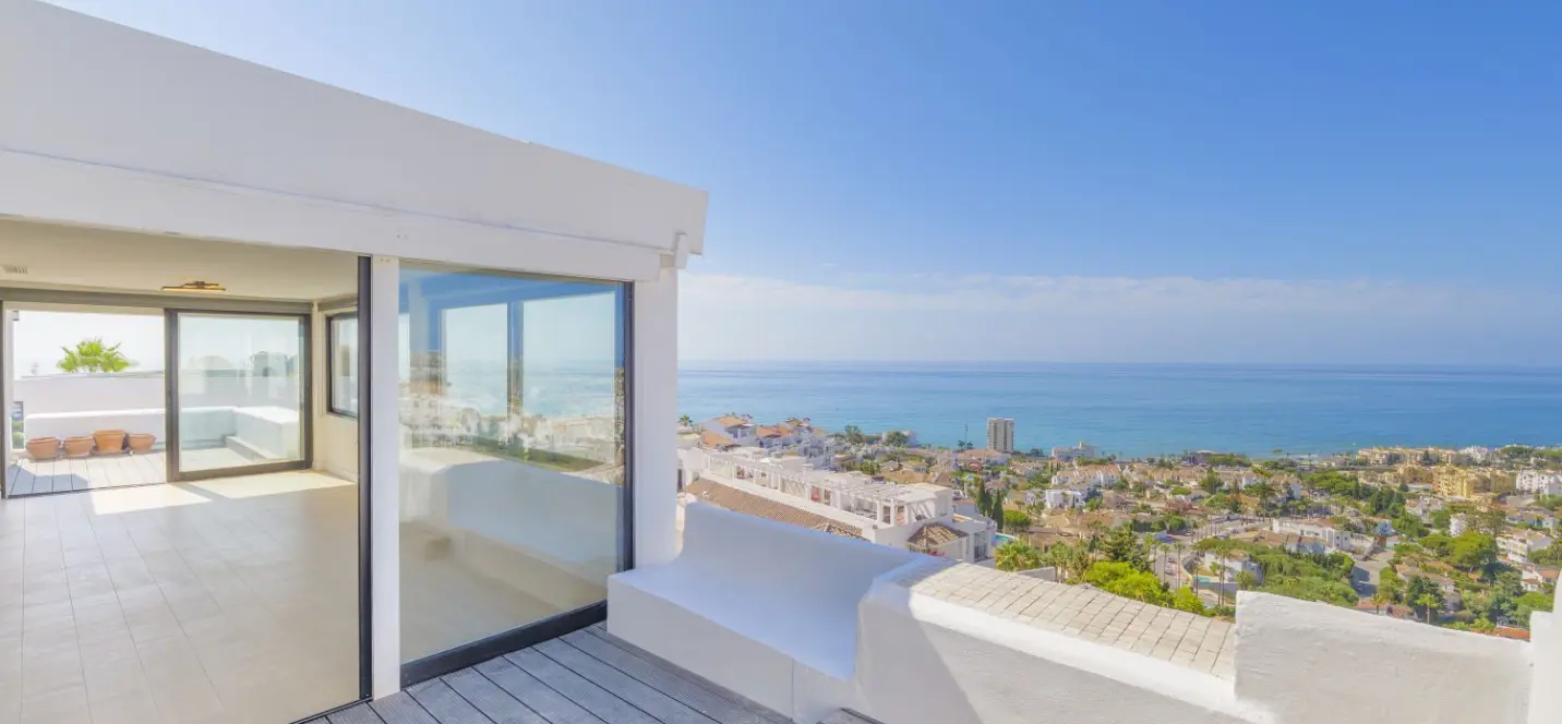 Sale of penthouse in Riviera del Sol 4