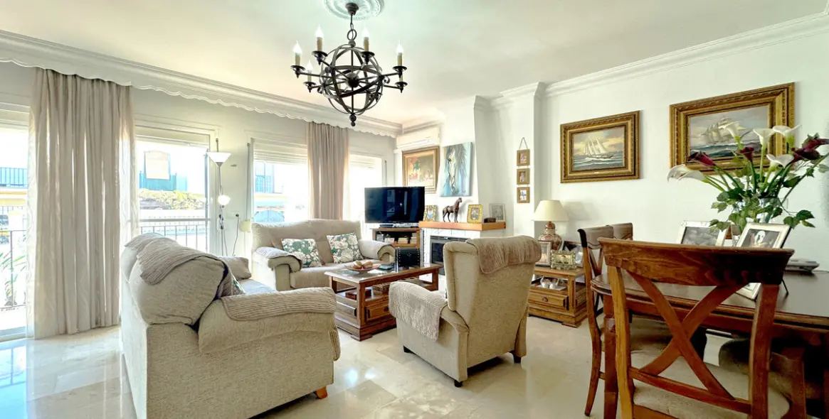 Продажа таунхауса в Estepona 2