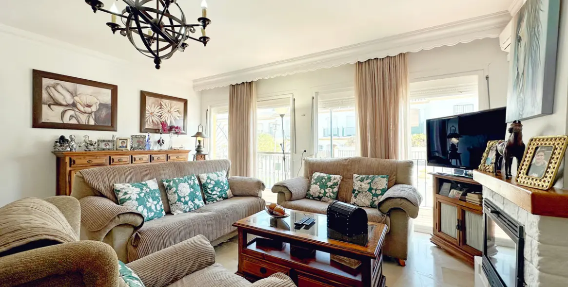 Продажа таунхауса в Estepona 3