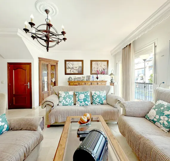 Продажа таунхауса в Estepona