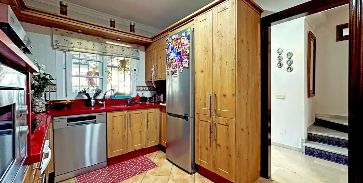 Продажа таунхауса в Estepona 12